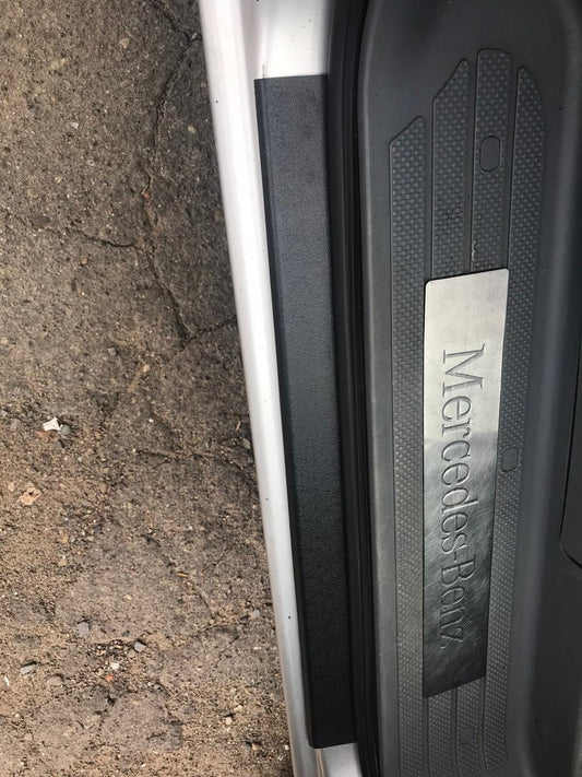 Door sill protectors DDU matte (2pcs, plastic) for Mercedes Vito W639 2004-2014 - image 2