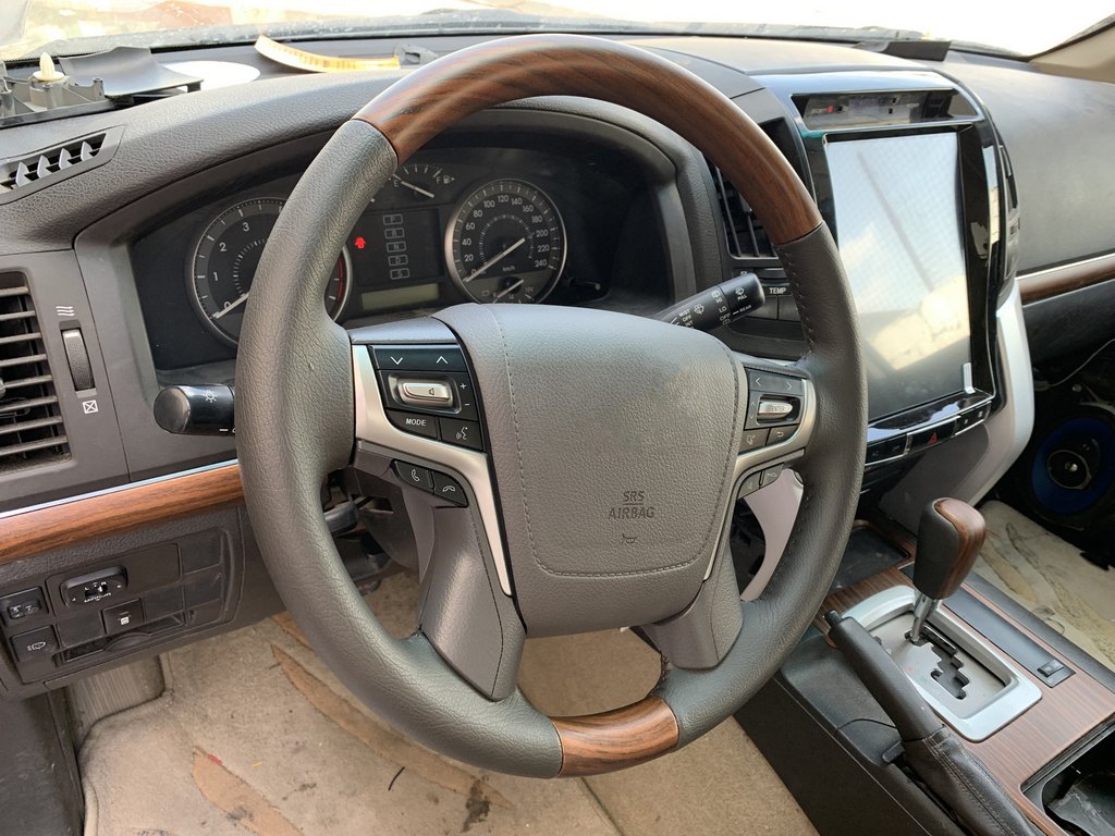 Steering wheel assembly (light wood) for Toyota Land Cruiser 200 2007-2021 - image 3