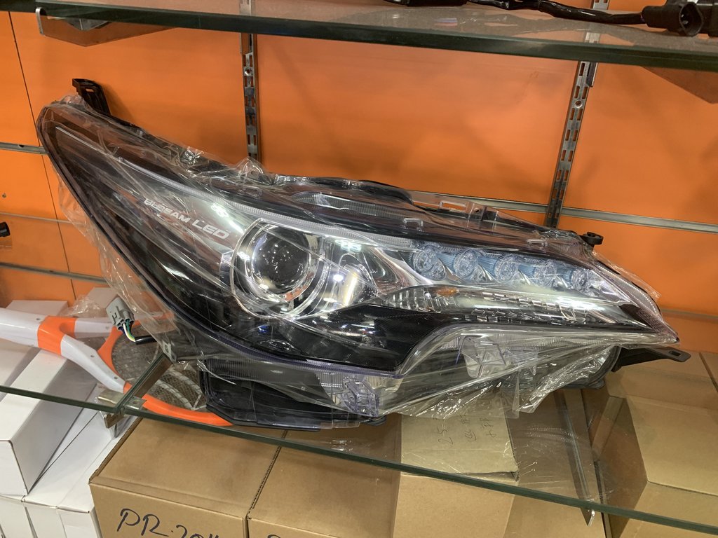 Front Headlights Set (2 pcs) for Toyota Fortuner 2015- - image 2