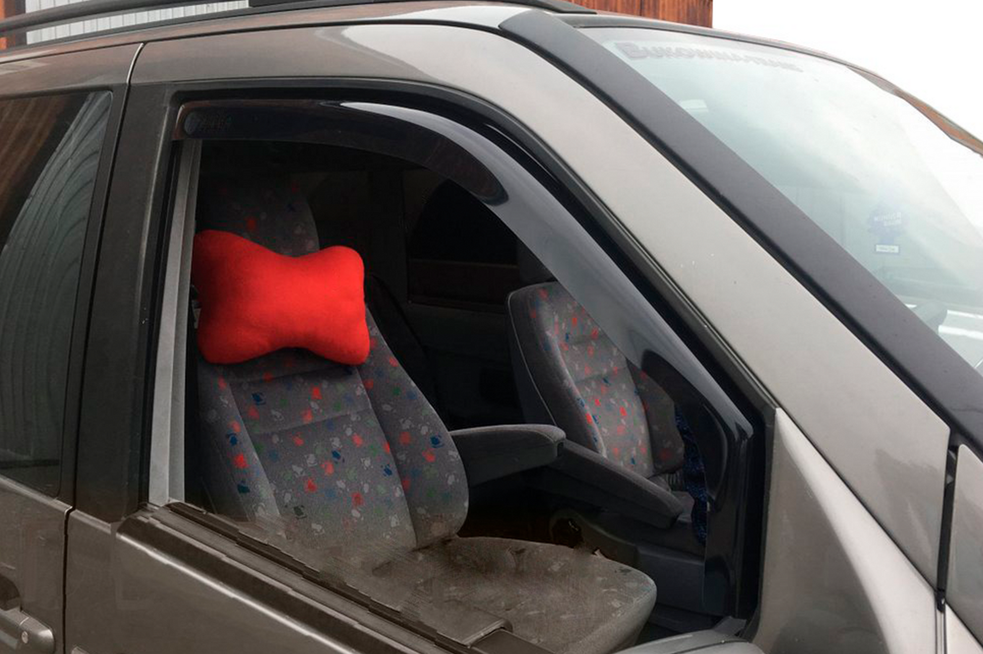 In-channel window deflectors (2 pcs, HIC) for Mercedes Vito W638 1996-2003 - image 11