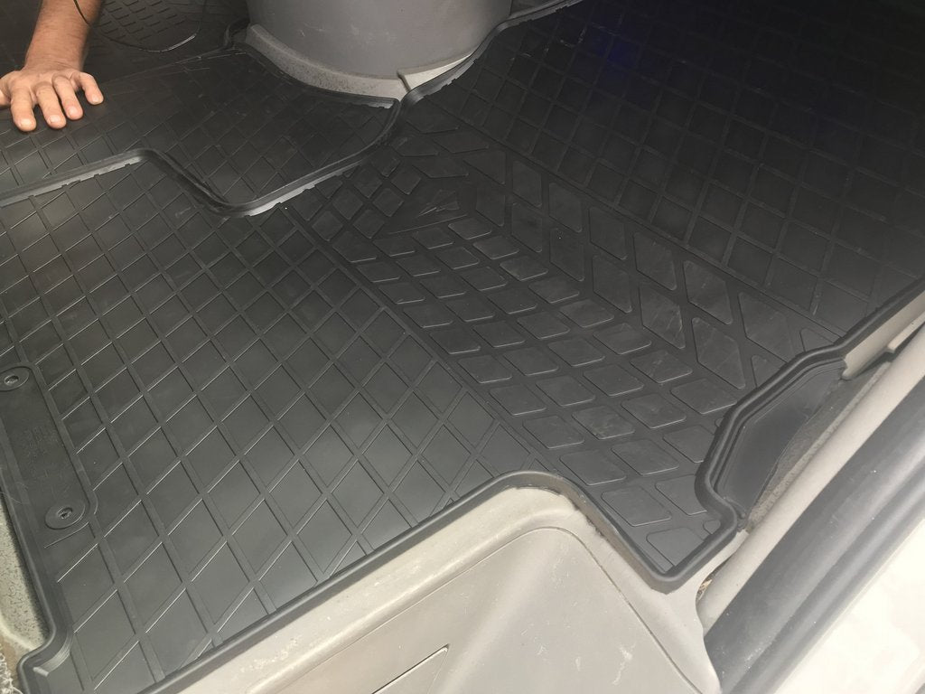 Rubber Floor Mats (3 pcs, Stingray) for Mercedes Sprinter W906 2006-2018 - image 3