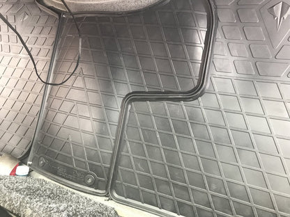 Rubber Floor Mats (3 pcs, Stingray) for Volkswagen Crafter 2006-2016 - image 4