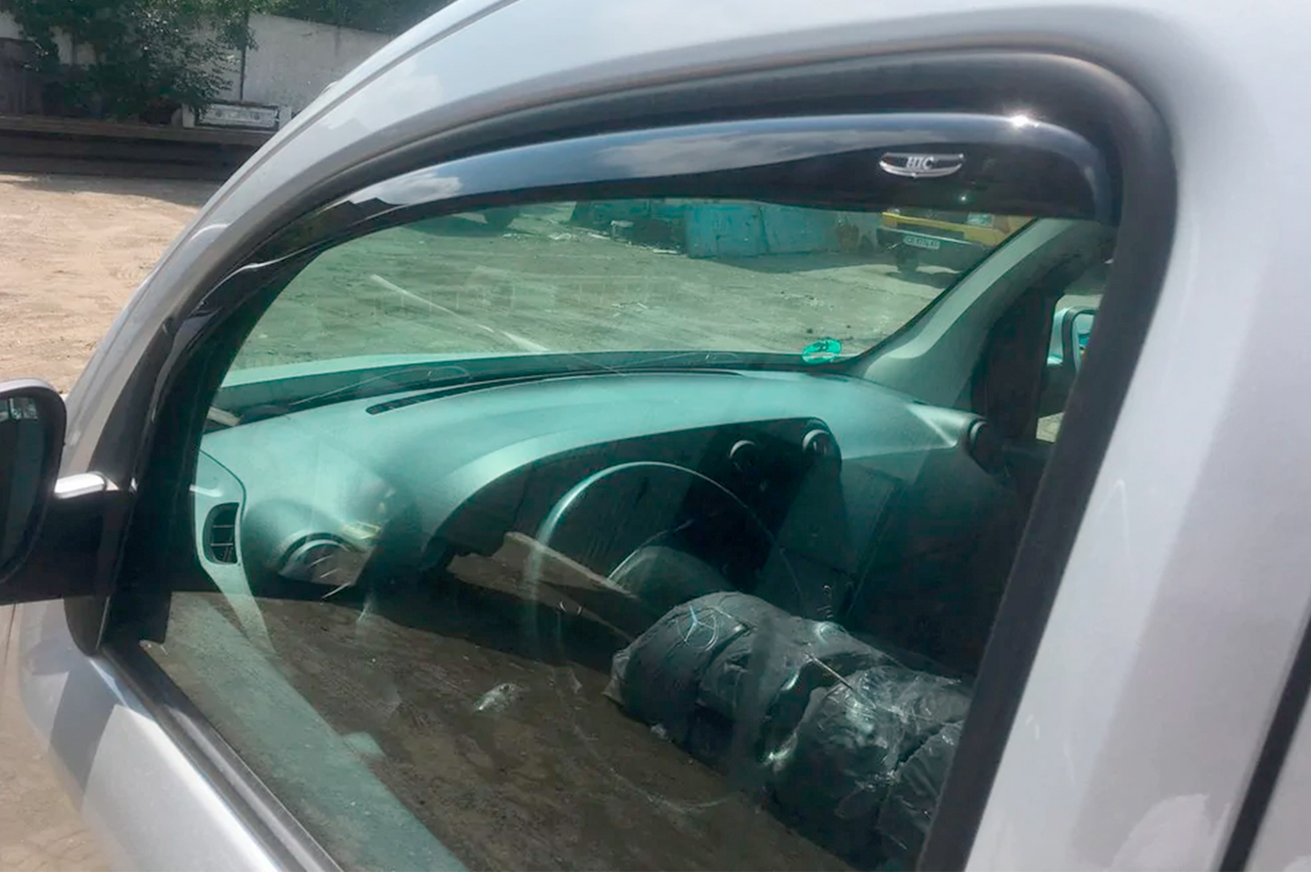 In-channel window deflectors (2 pcs, HIC) for Renault Kangoo 2008-2020 - image 14