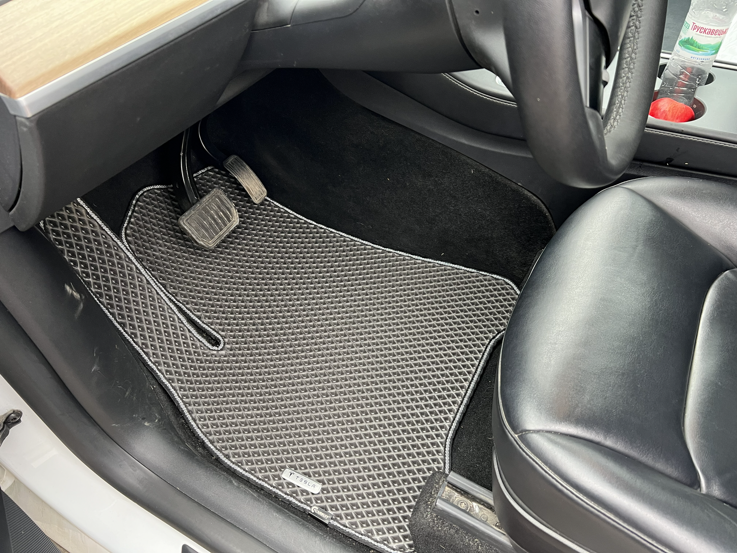 EVA Floor Mats (5-Seater, Black) for Tesla Model Y 2020- - image 6