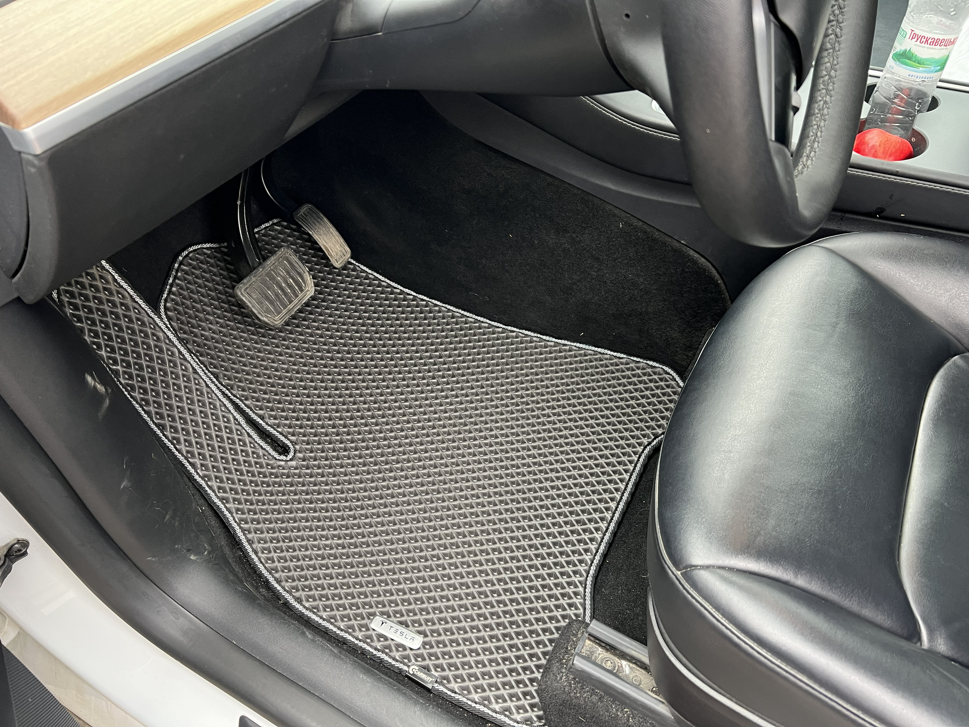 EVA Floor Mats (5-Seater, Black) for Tesla Model Y 2020- - image 6