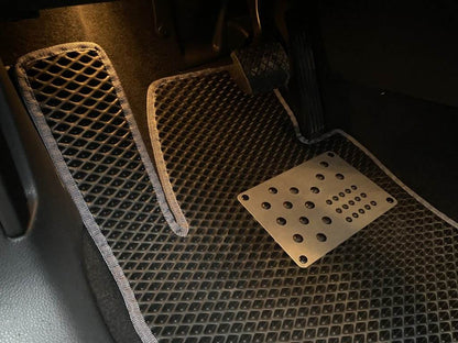 Polyurethane mats (3 rows, EVA, black) for Volkswagen Sharan 2010↗ - Reelken Auto