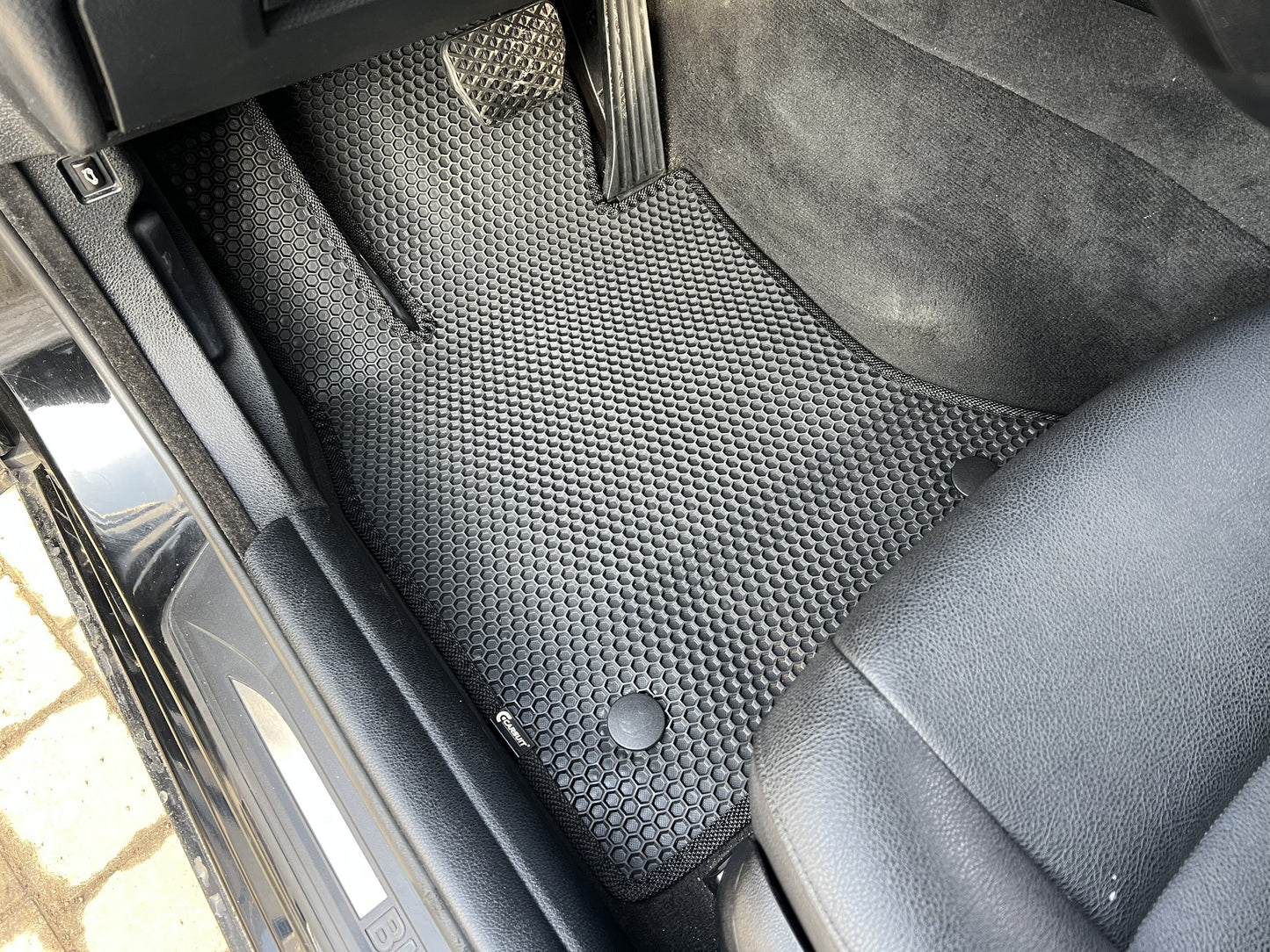 Rubber floor mats Carsuit 2013-2016 (black) for BMW 5 Series F10/F11 2010–2016 - image 1