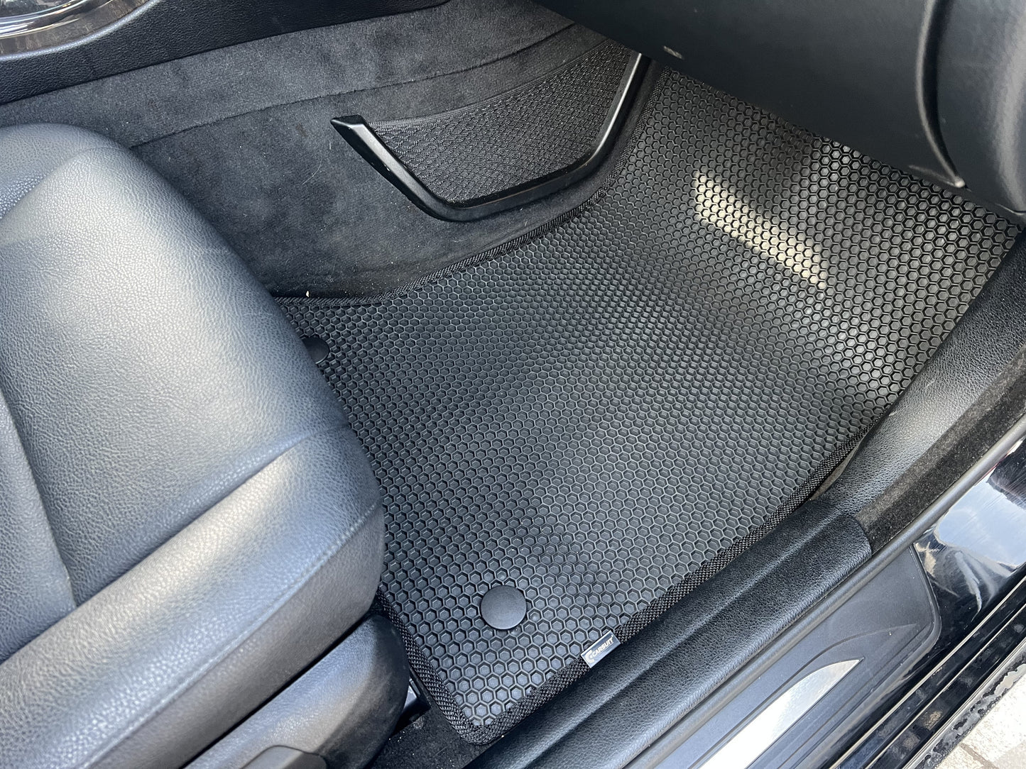 Rubber floor mats Carsuit 2013-2016 (black) for BMW 5 Series F-10/11/07 2010-2016 - image 2