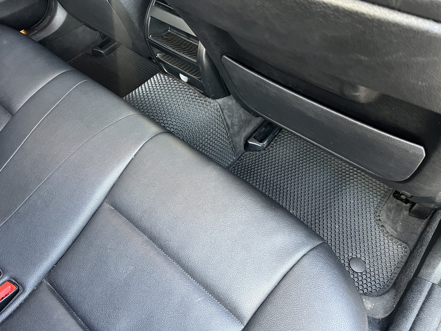 Rubber floor mats Carsuit 2013-2016 (black) for BMW 5 Series F10/F11 2010–2016 - image 3