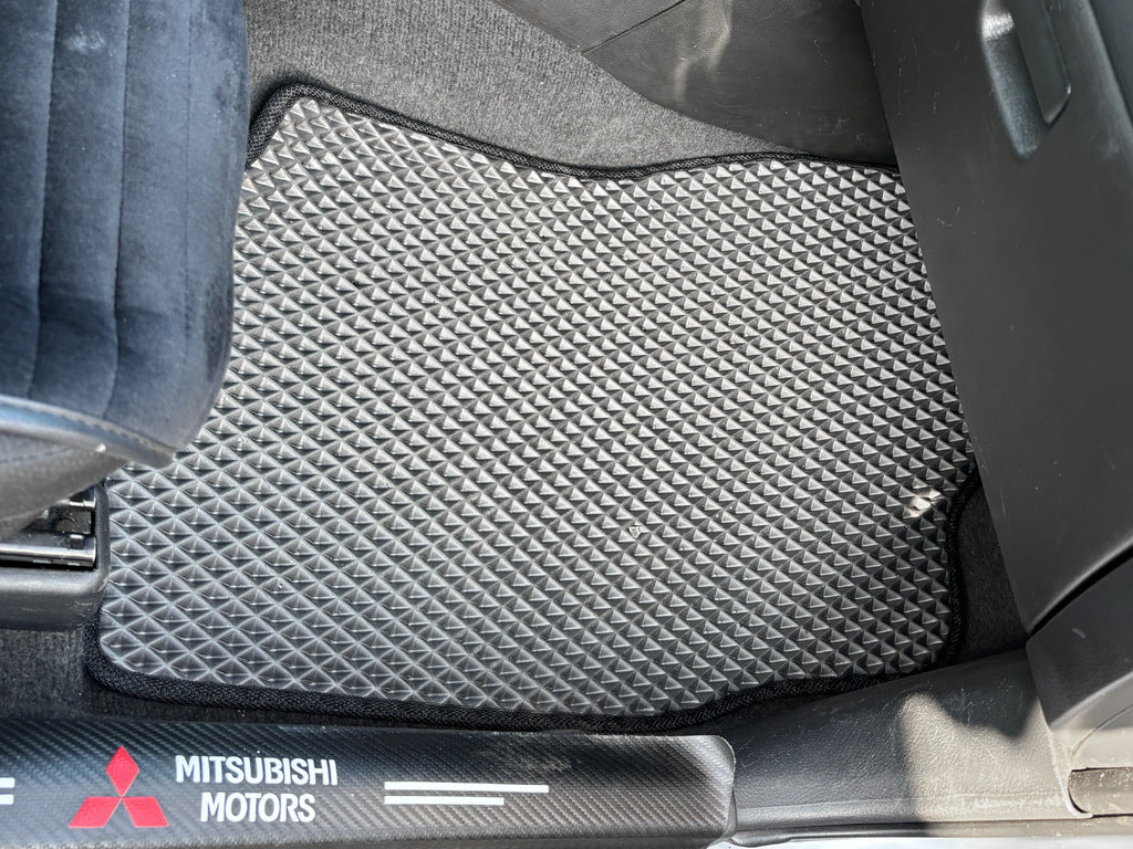 EVA Floor Mats (black) for Mitsubishi Outlander 2001-2006 - image 3