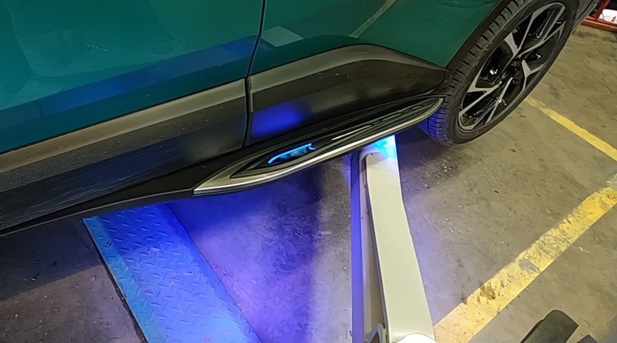 Side Steps Original V2 (2 pcs, Aluminum) for Toyota C-HR 2016-2023 - image 1