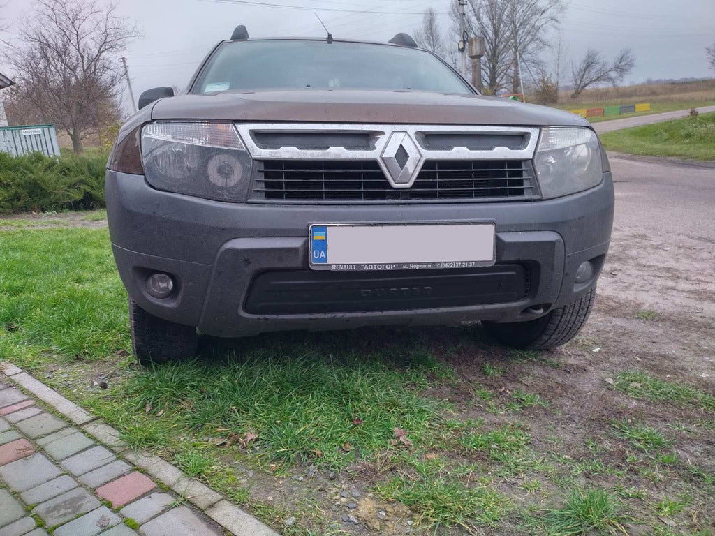 Winter Lower Grille Cover for Renault Duster 2008-2017 - image 1