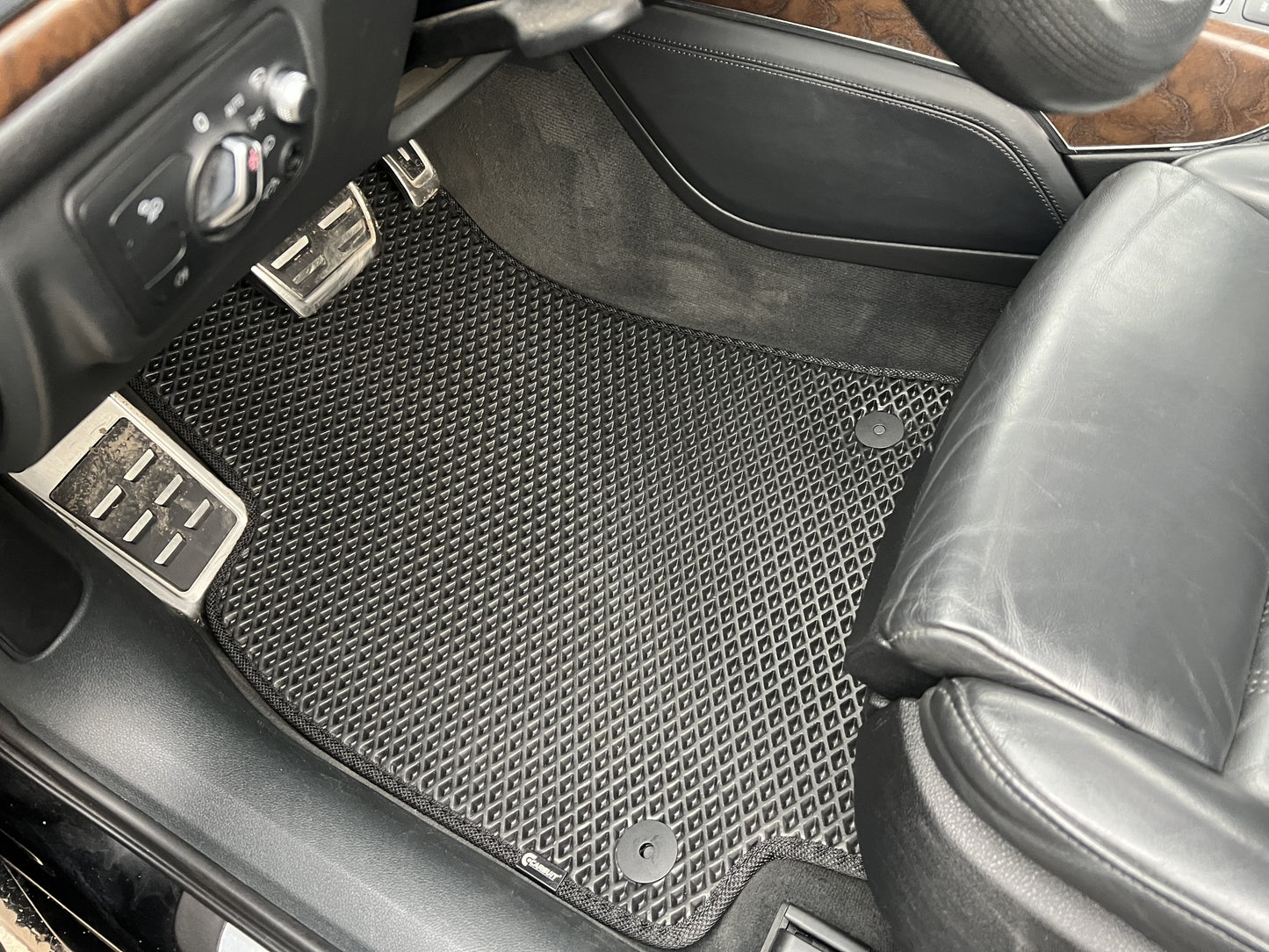 EVA Floor Mats (black) for Audi A6 C7 2011-2017 - image 1
