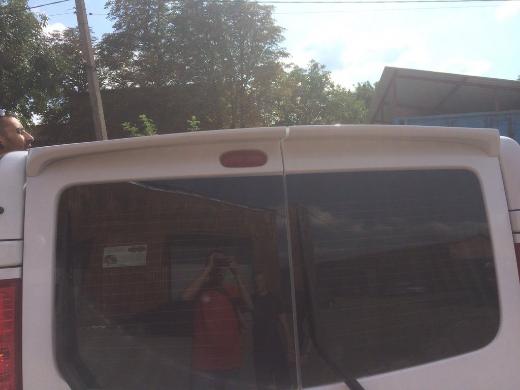 Anatomik rear door spoiler (primed for painting) for Nissan Primastar 2002-2014 - image 3