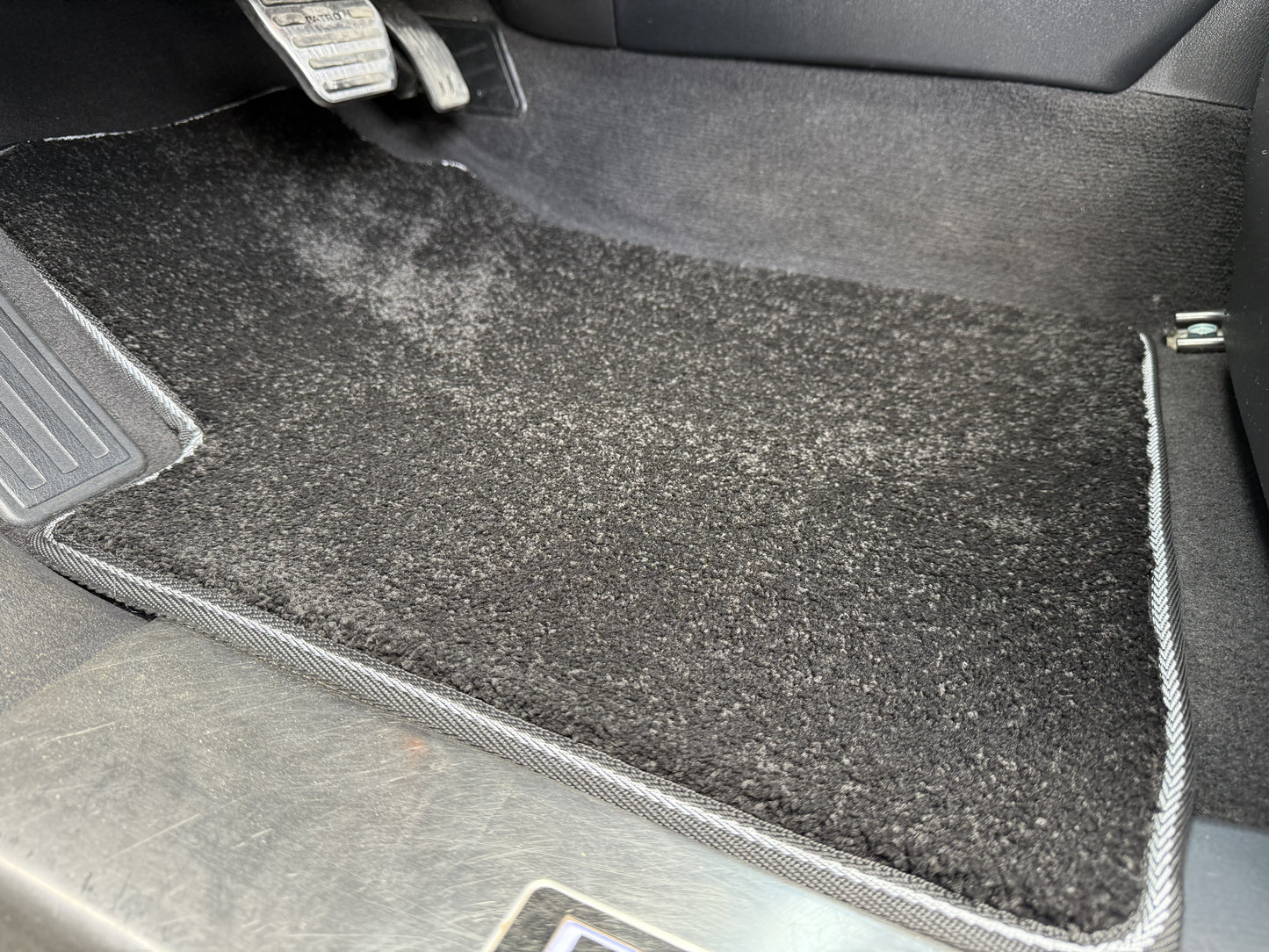 Deluxe Textile Floor Mats (3 Rows, Black) for Nissan Patrol Y62 2010-2024 - image 2