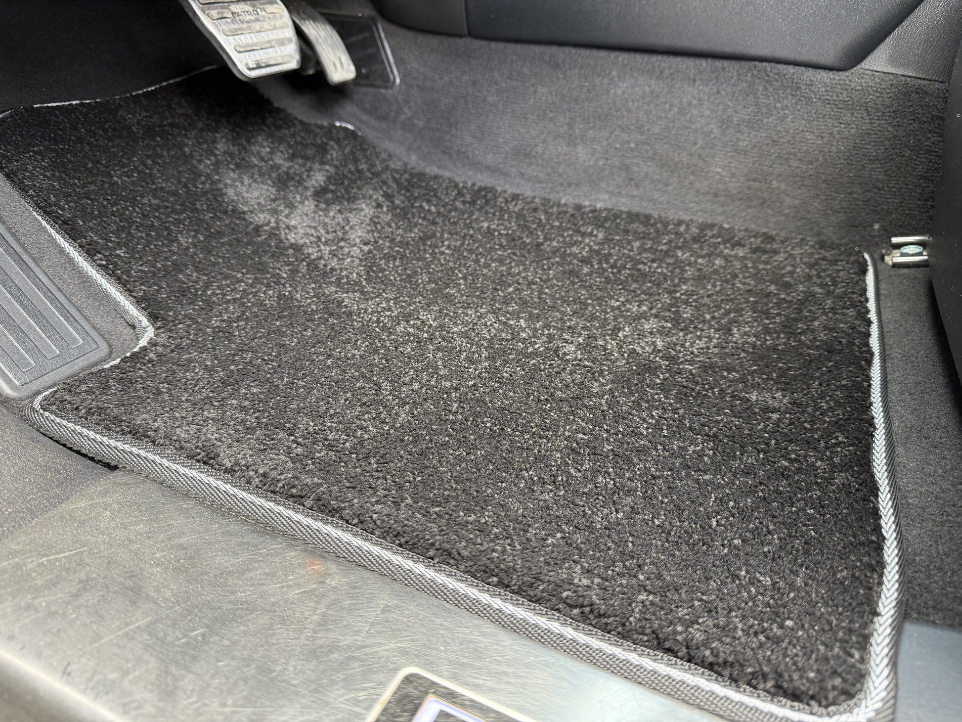 Deluxe Textile Floor Mats (3 Rows, Black) for Nissan Armada 2016-2024 - image 2