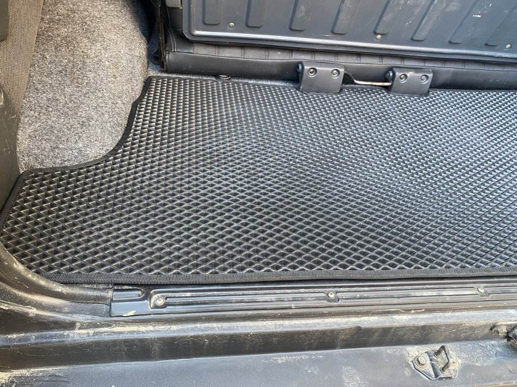 Rug trunk Short (EVA black) for Nissan Patrol Y60 1988-1997 - Reelken Auto