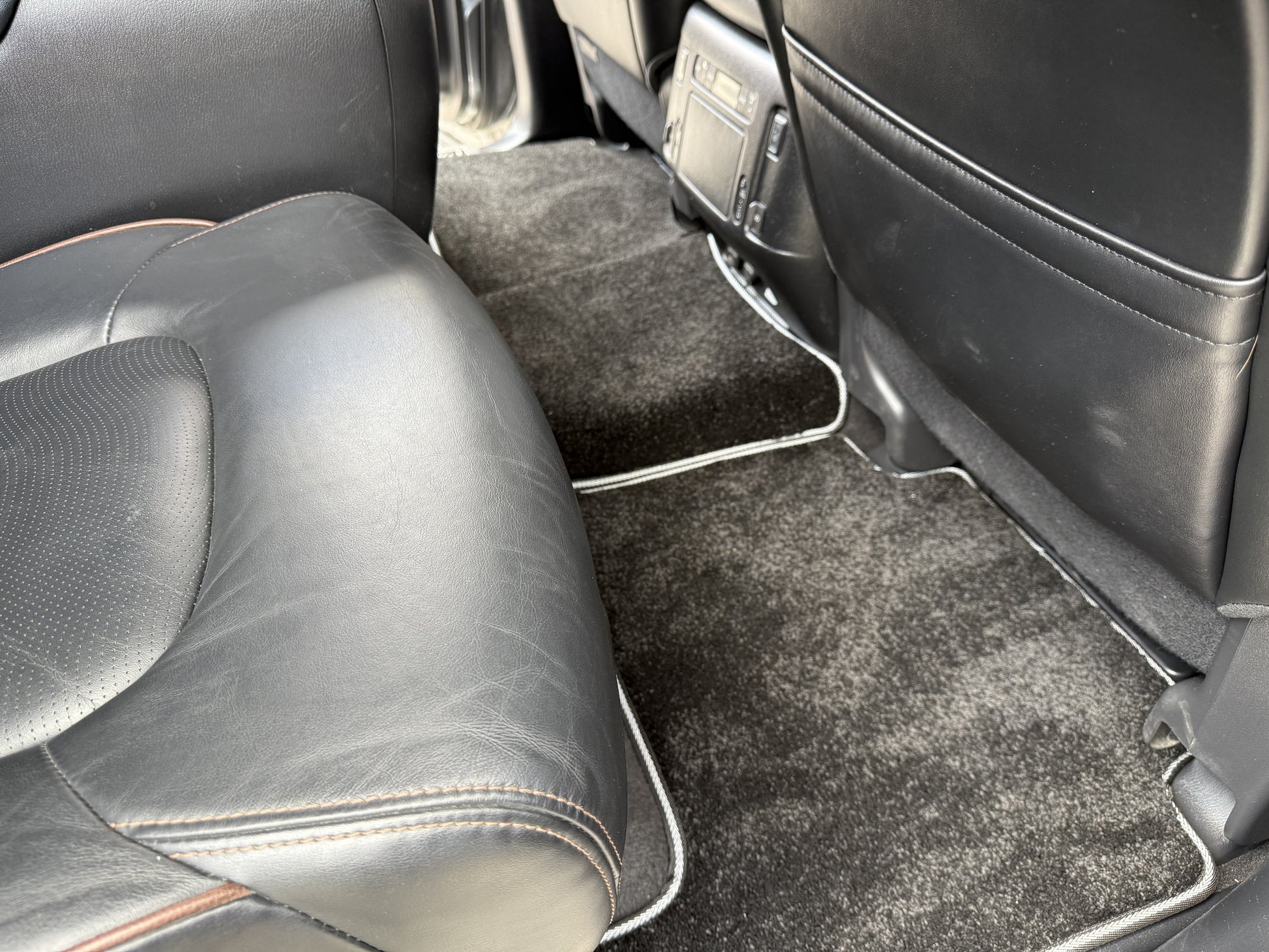 Deluxe Textile Floor Mats (3 Rows, Black) for Nissan Armada 2016-2024 - image 4