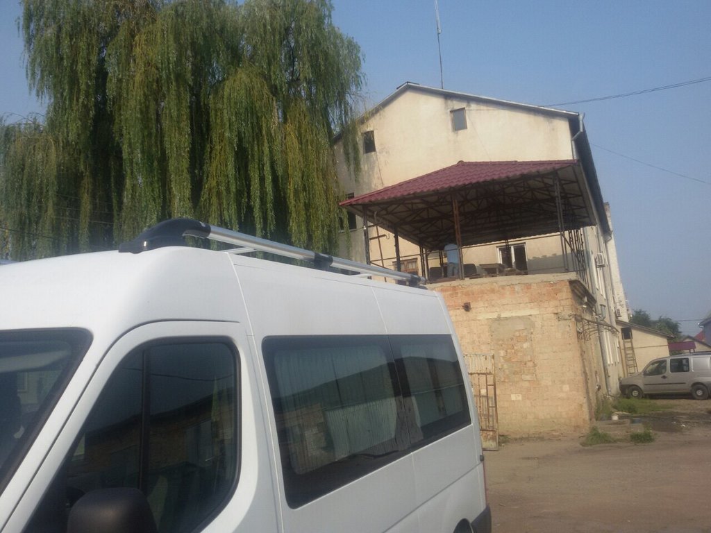 Shark Roof Rails for Nissan NV400 2010-2024 - image 2