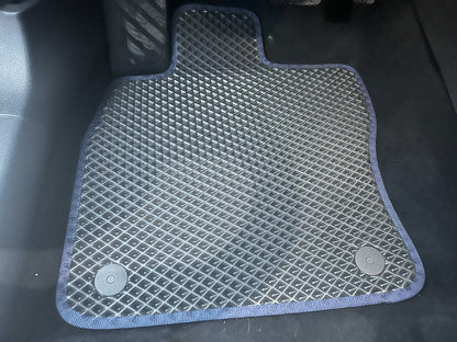 EVA Floor Mats (No Footrest, Black) for Skoda Superb 2015-2024 - image 1