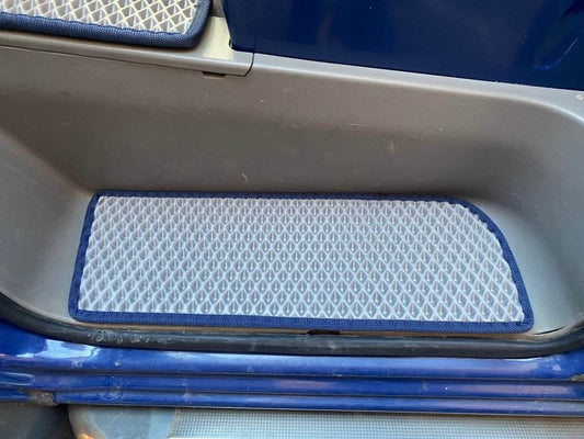 Doormats (3 pcs., EVA, gray) for Mercedes Sprinter W906 2006-2018 - Reelken Auto