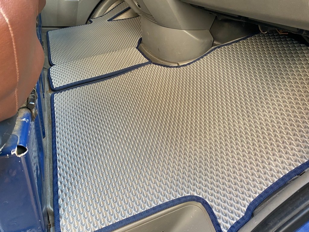 EVA Floor Mats V1 (Gray) for Mercedes Sprinter W906 2006-2018 - image 4