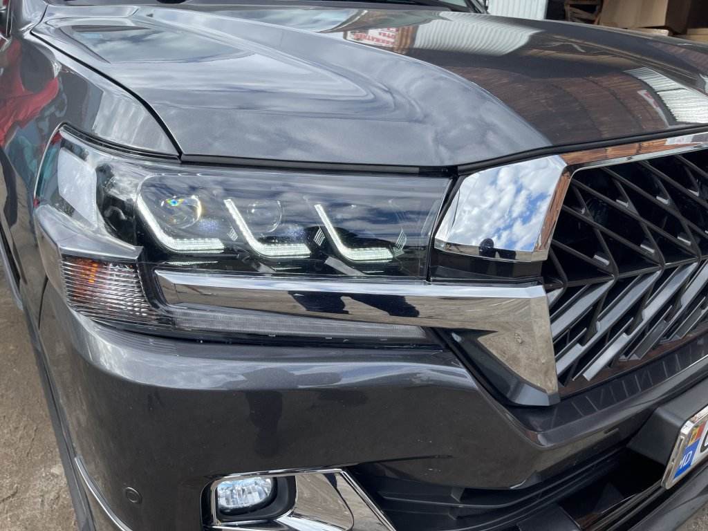 Front lights 2016+ (LX-Design) for Toyota Land Cruiser 200 - Reelken Auto