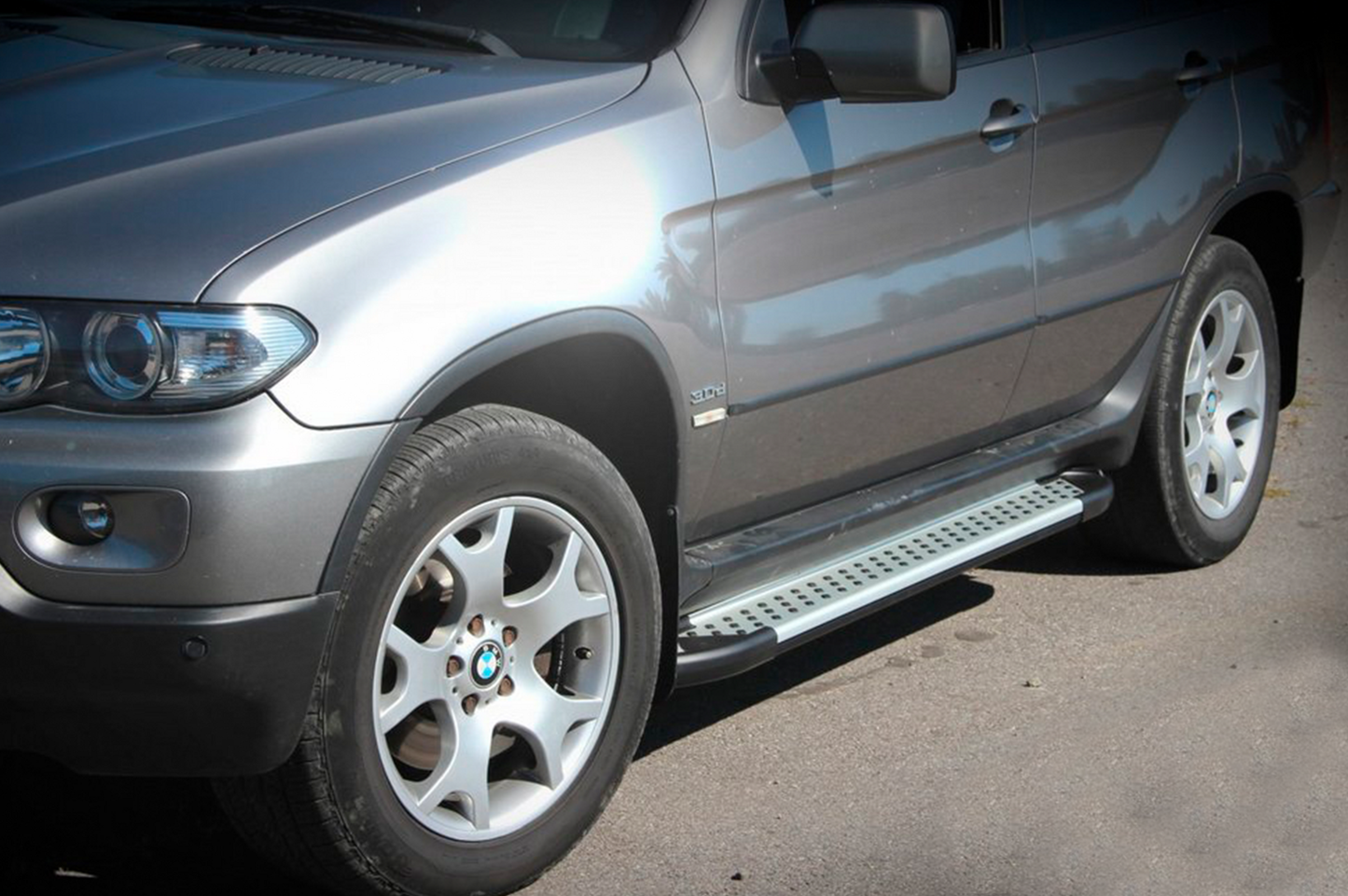 Side Steps Allmond Grey (2 pcs, Aluminum) for BMW X5 E53 1999-2006 - image 1