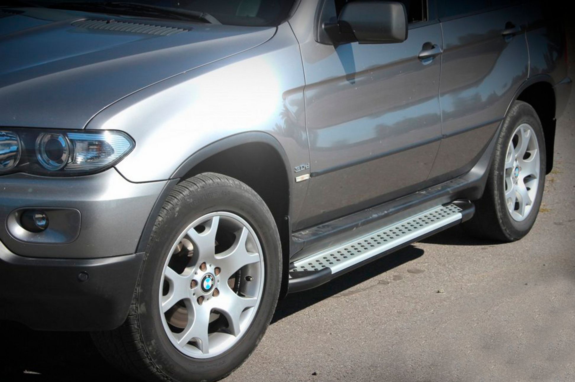 Side Steps Allmond Grey (2 pcs, Aluminum) for BMW X5 E53 1999-2006 - image 1