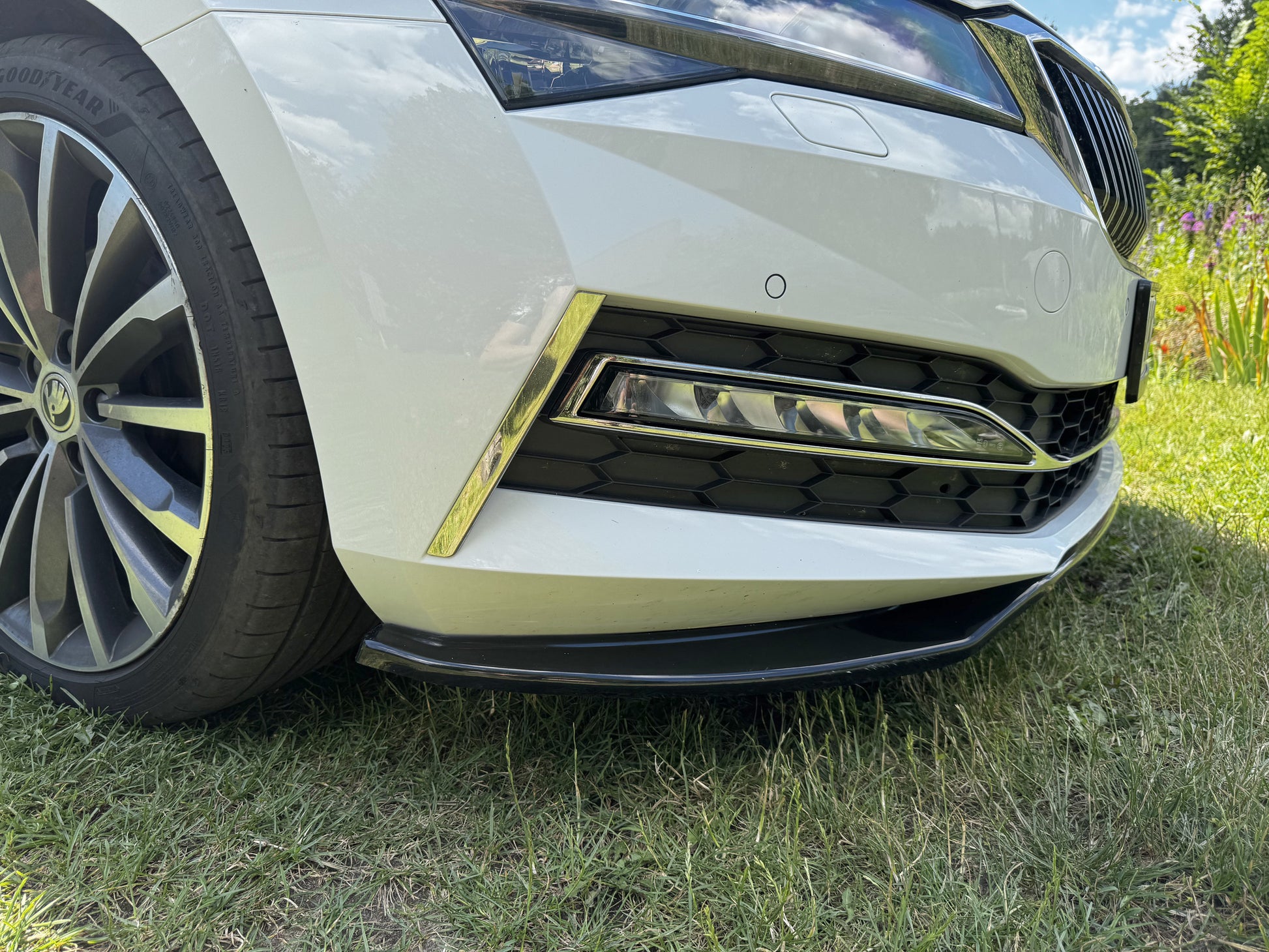 Front Lip DPT V-2 (2015-2020, Gloss Black) for Skoda Superb 2015-2024 - image 5