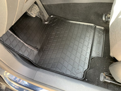 Rubber Floor Mats (4 pcs, Stingray Premium) for Volkswagen Golf 5 2003-2009 - image 4