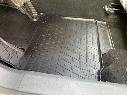 Rubber mats (4 PCs, Premium Stingray) for Volkswagen Golf 5 - Reelken Auto