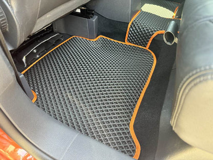 EVA mats (black) for Volkswagen Touran 2003-2010 - Reelken Auto