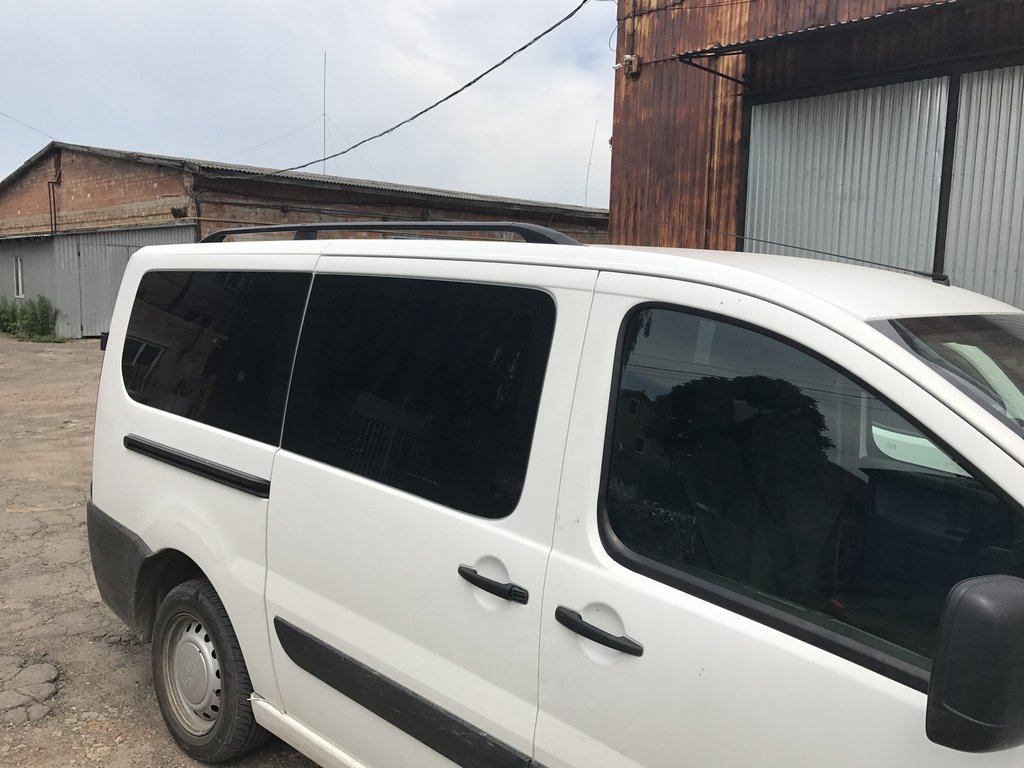 Black Roof Rails for Citroen Jumpy 2007-2017 - image 2