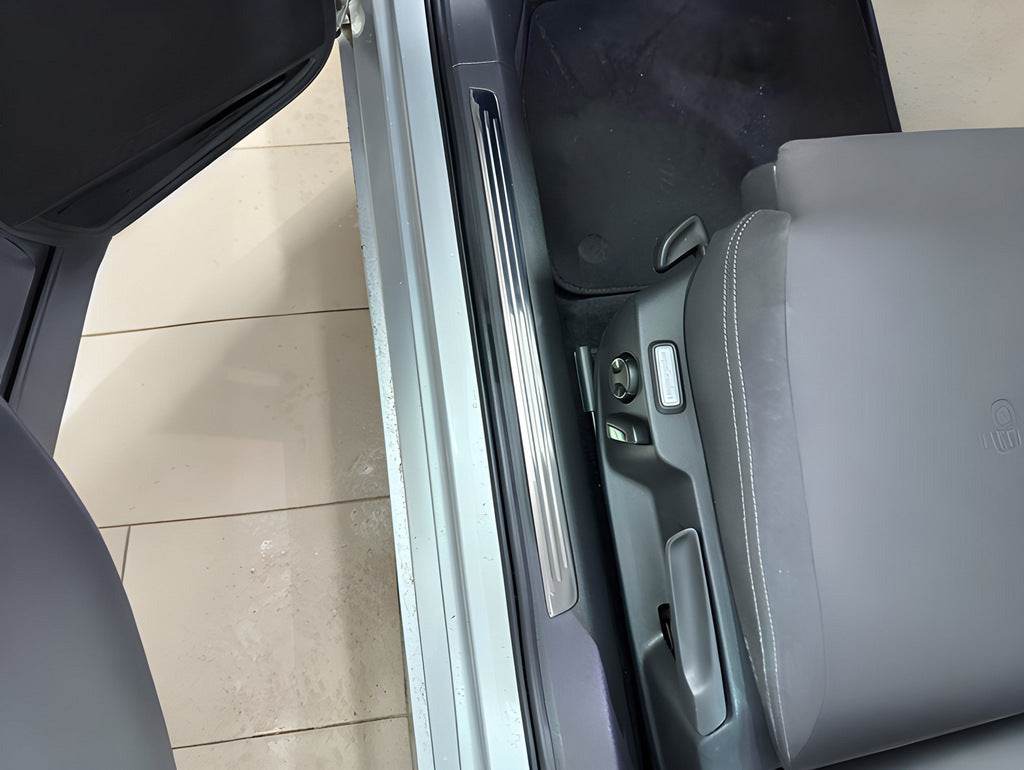 OmsaLine inner sills (4 pieces, stainless steel) for Volkswagen Passat B8 2015-2023 - Reelken Auto