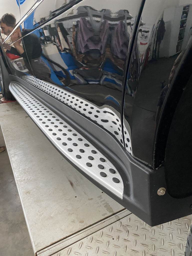 Side sills Original design for Mercedes GL class X164 - Reelken Auto