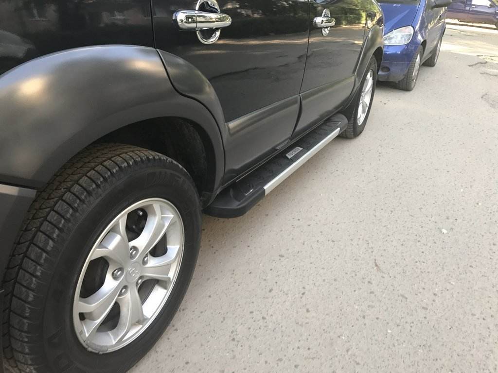 Side area RedLine Black (2 pcs., Aluminum) for Hyundai Tucson JM 2004↗ - Reelken Auto
