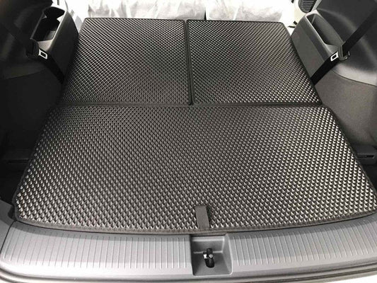 Trunk mat (EVA, black) for Volkswagen ID.6 - Reelken Auto