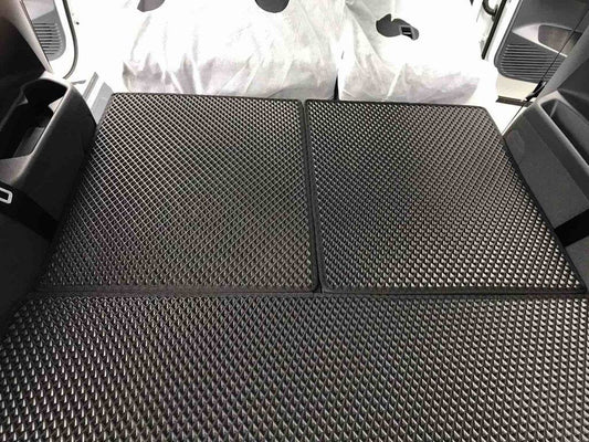 Trunk mat (EVA, black) for Volkswagen ID.6 - Reelken Auto