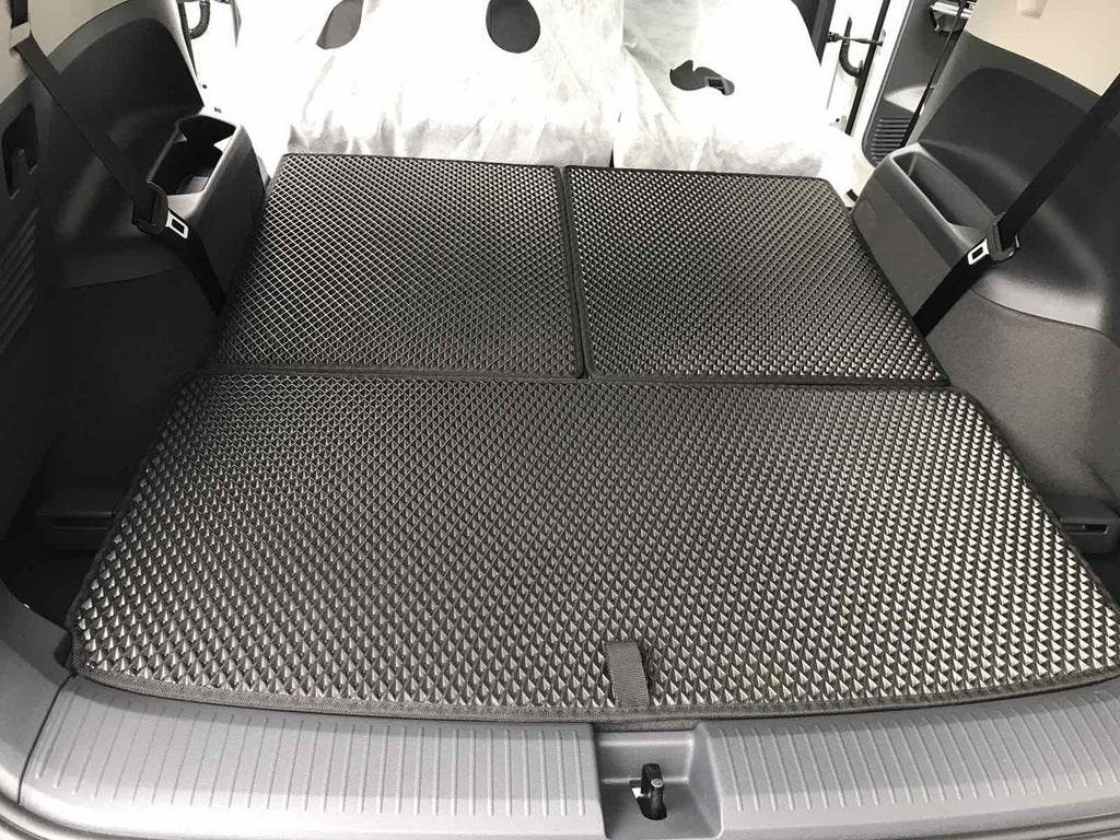 Trunk mat (EVA, black) for Volkswagen ID.6 - Reelken Auto