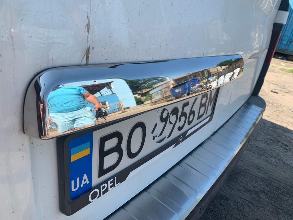 Stainless steel trim above license plate for Opel Vivaro 2015-2019 - image 5