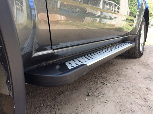 Side Steps Allmond Grey (2 pcs, Aluminum) for Nissan Pathfinder R51 2005-2014 - image 2