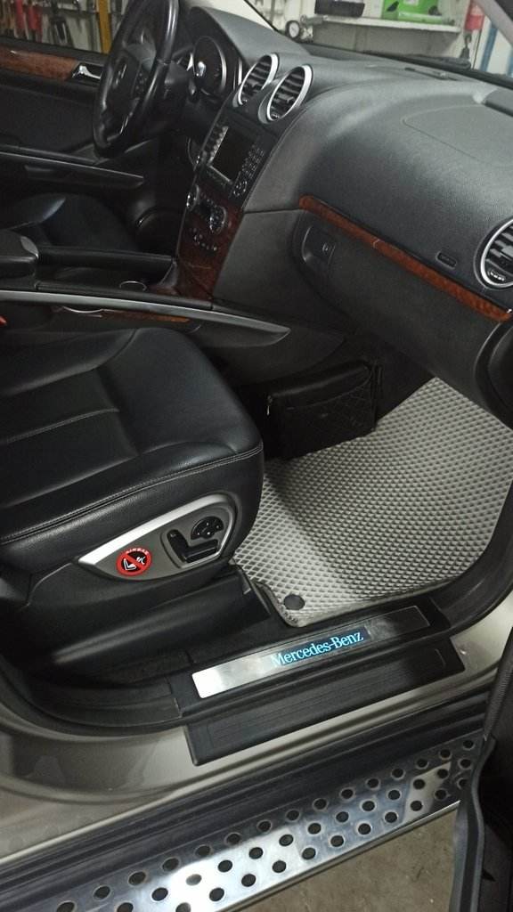 EVA mats (gray) for Mercedes ML W164 - Reelken Auto