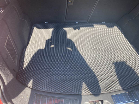 A cargo Mat (EVA black) for Land Rover Discovery Sport - Reelken Auto