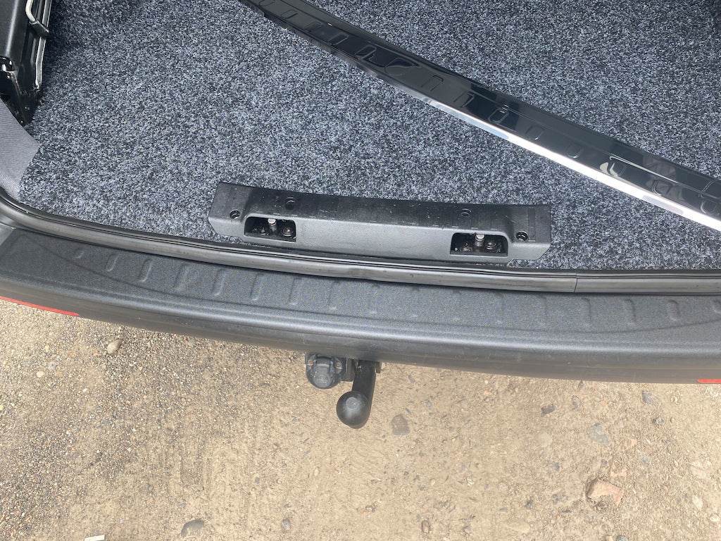 Rear bumper trim DDU (1 door, ABS) for Volkswagen T6 - Reelken Auto