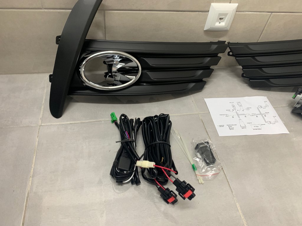 Fog Lights 2017-2019 (Halogen) for Toyota Corolla 2013-2019 - image 2