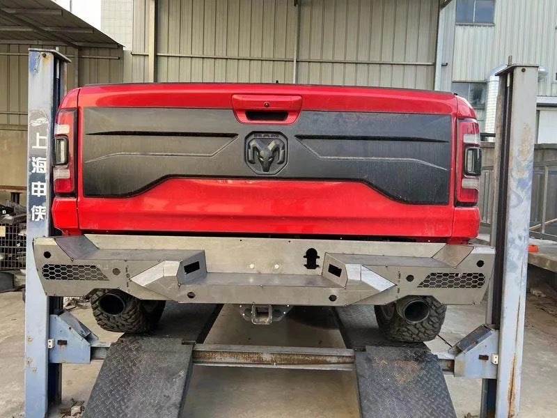 A set of TRX fairings for Dodge RAM - Reelken Auto