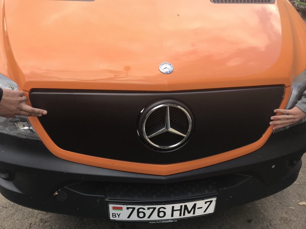 Winter grille trim V1 (2013↗) for Mercedes Sprinter W906 2006-2018 - image 6