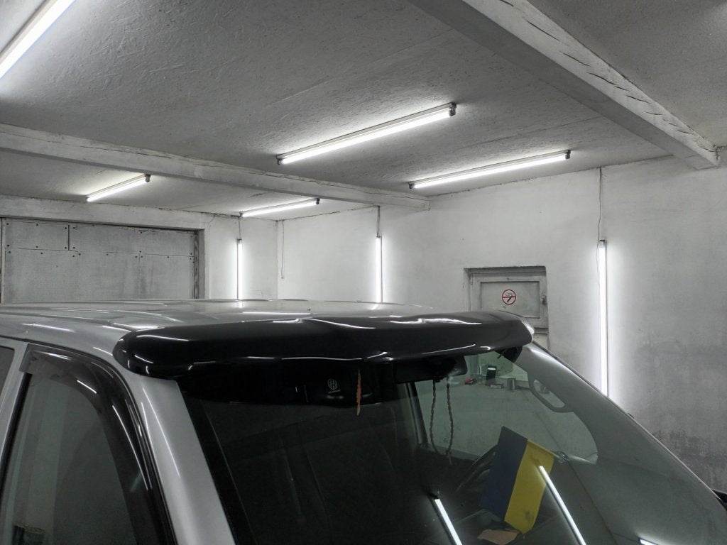 The visor on the windshield (for painting) for Volkswagen T5 Transporter 2003-2010 - Reelken Auto