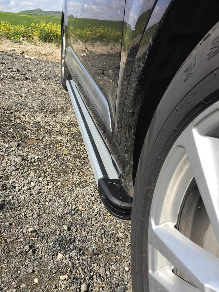 Lateral platforms Maya V4 (2 pieces, aluminum) for Audi Q7 2015- - Reelken Auto